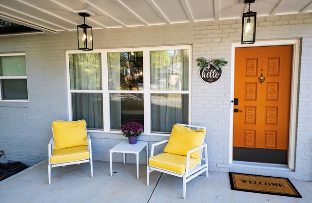 Charming 3-bedroom house with WiFi and AC in Covington