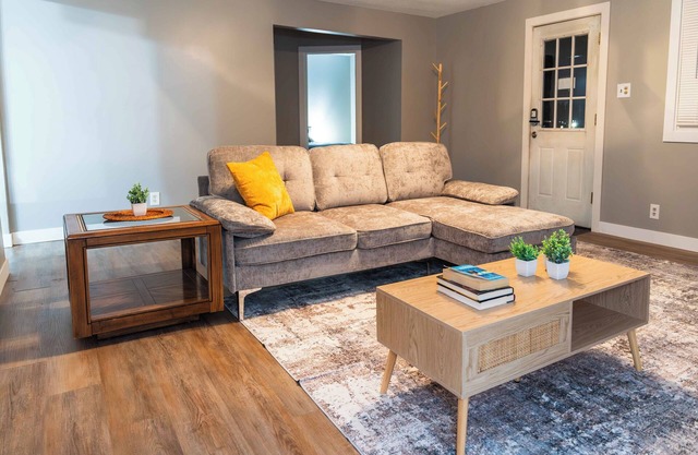Charming 3-bedroom house in Hillsdale near the College