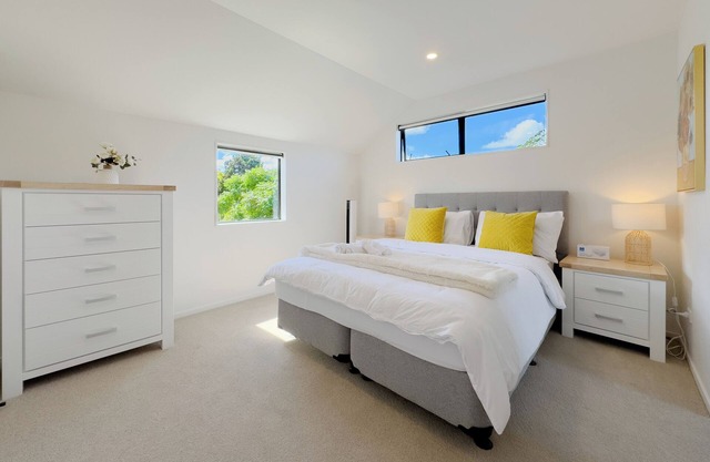 Charming 3-Bedroom House on the North Shore