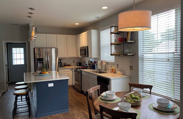 Charming 3-bedroom house in Bluffton Park, close to Old Town Bluffton.
