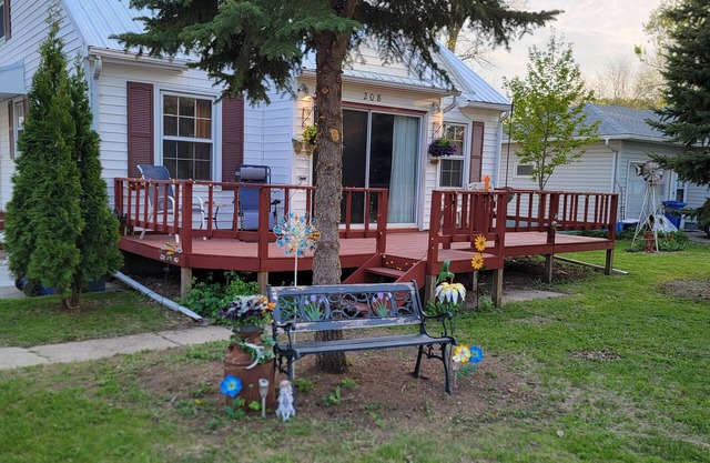 Charming 3-bedroom house with AC, WiFi in pleasant Hardwick