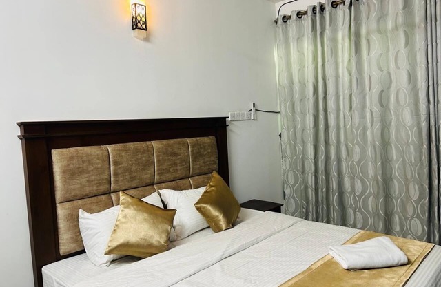 Charming 3-bedroom house with AC, WiFi in vibrant Wellawatte Colombo 06