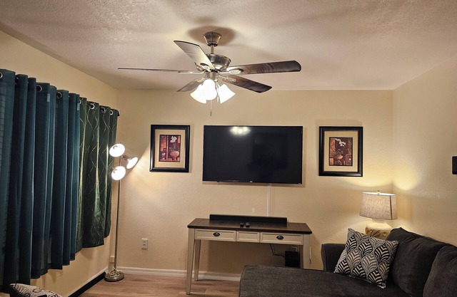 Charming 3-bedroom house with AC and WiFi in lovely Palatka