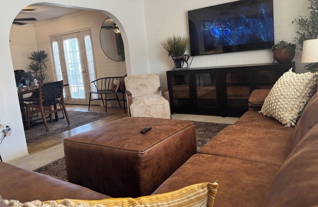 Charming 3-bedroom house with WiFi, AC in peaceful Safford