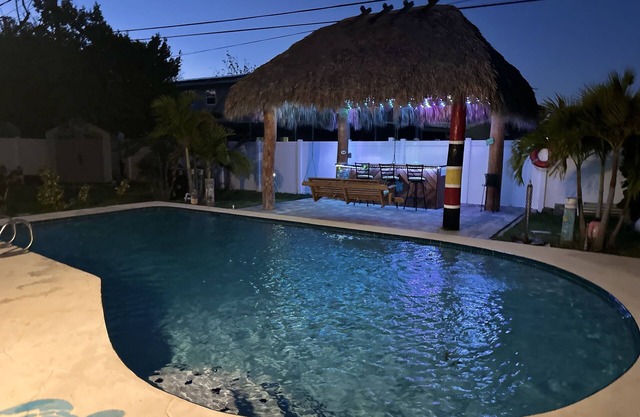 Charming 3-bedroom house in delightful Cocoa with AC