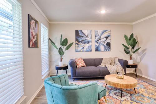 Charming 3-bedroom house in terrific Houston with AC, WiFi
