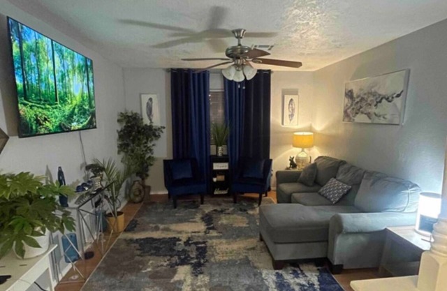Charming 3-bedroom house with AC and WiFi in lovely Lawton