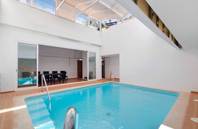 Charming 3-Bedroom Apartment 'Santa Luzia' with Shared Pool, Wi-Fi and Air Conditioning