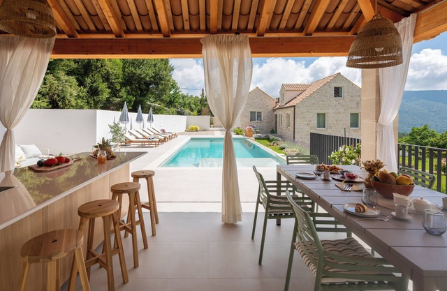 Charming 3-bedroom Villa Emelie with fitness room, sauna and private pool