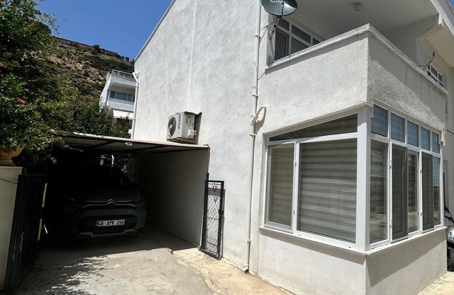 Charming 3-bedroom Villa with WiFi and AC in enchanting Gökçeada