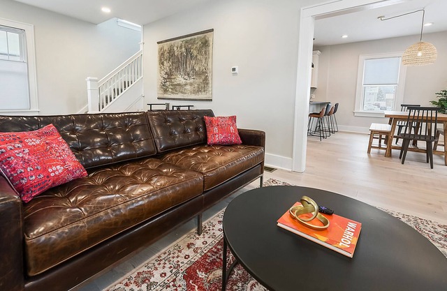 Charming 3 Bedroom w/ Primary Suite