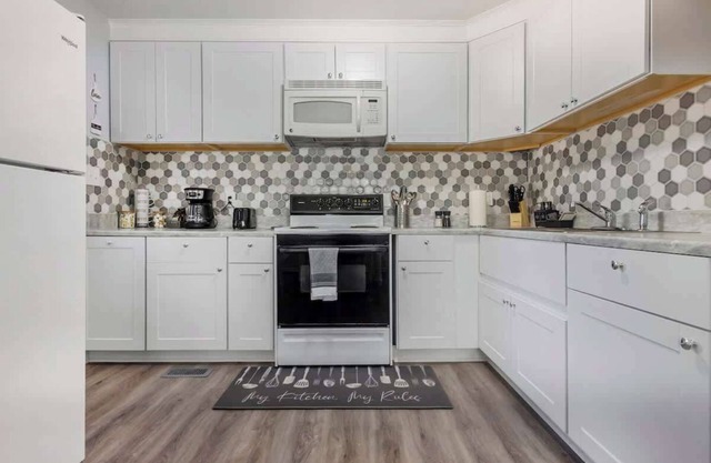 Charming 3-BR Home Near Beach & Downtown