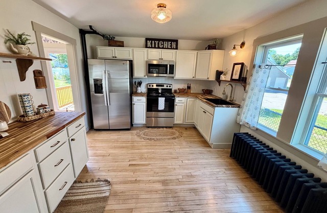 Charming 3 BR Millinocket Home