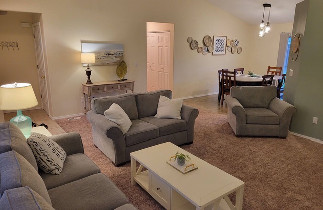Charming 3bd 2bh home located in Albany, OR.
