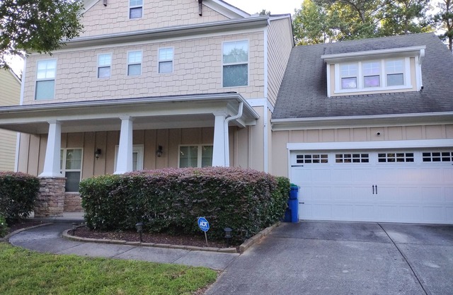 Charming 4-bedroom house with AC, grille, community pool in gorgeous Fairburn