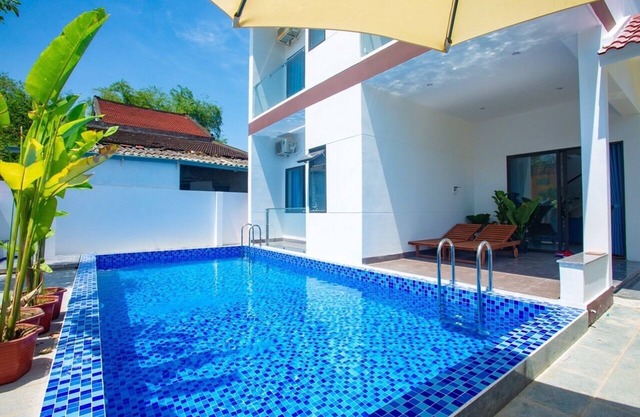 Charming 4-bedroom villa with pool and AC in enjoyable Hội An