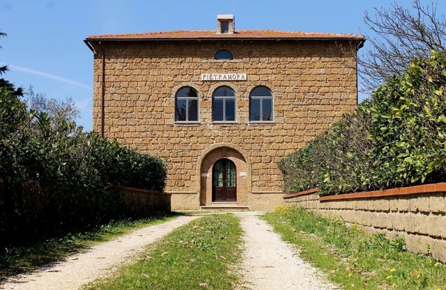 Charming 5-Bed Villa in Pitigliano Tuscany