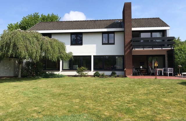 Charming 70s house with large garden