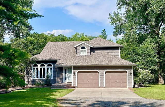 Charming and Private 3-bedroom house by Saylorville Lake, North of Johnston
