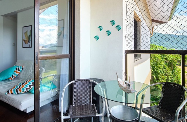 Charming apartment 200m from the street + ubatuba tourist