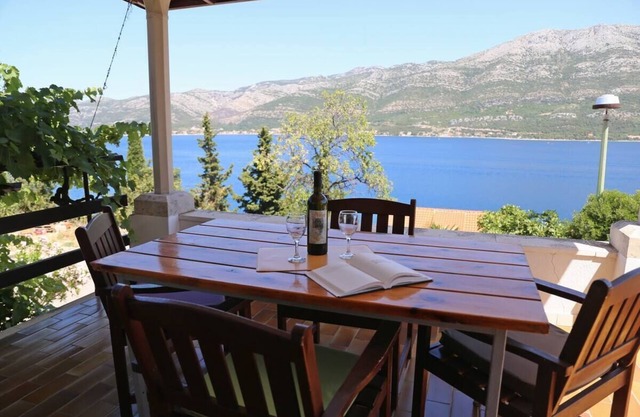 Charming apartment for two in Korčula