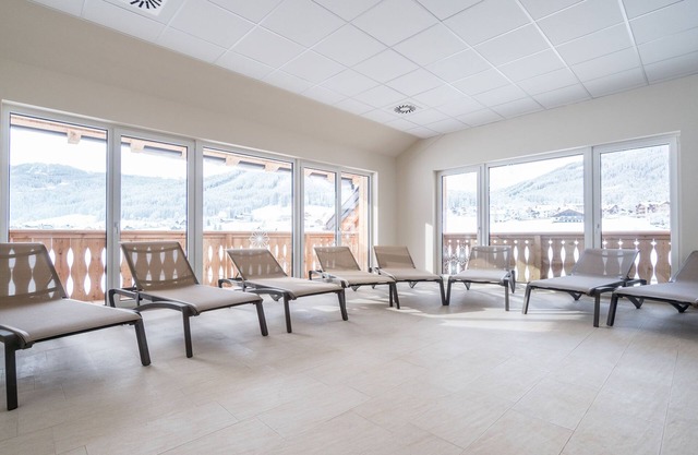 Charming Apartment in Gosau with shared Sauna