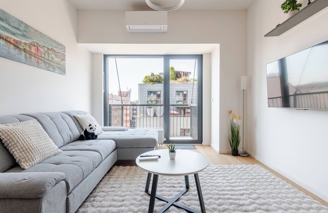 Charming Apartment with AC, Balcony and Parking in lovely Prague
