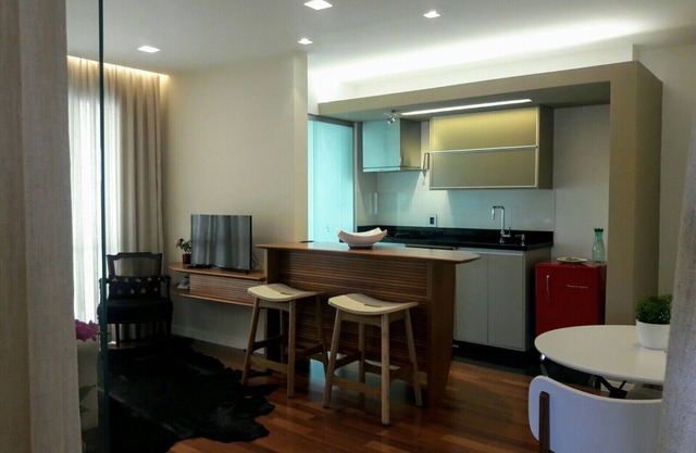 Charming Aptº Loft style with 2 Suites and garage, gym and indoor pool