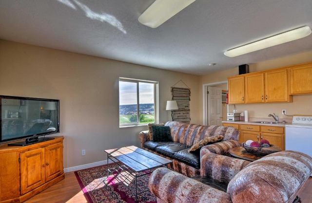 Charming Barn Apt in Boulder! Gateway to Parks!