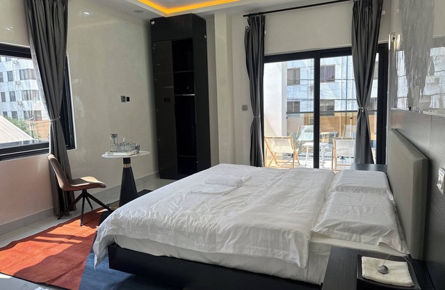 Charming bed & breakfast with WiFi and AC in quaint Brazzaville