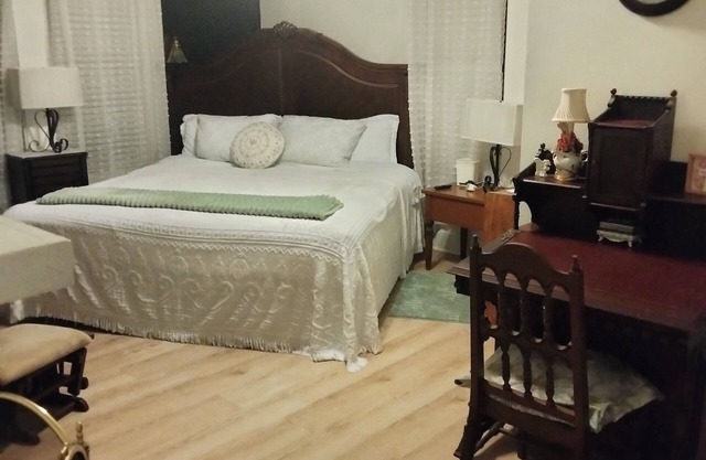Charming bed & breakfast in Ruston with AC, WiFi, fitness room