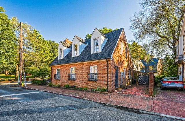 Charming brick home with patio, WiFi, AC, & W/D - walk to everything