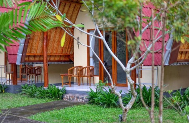 Charming bungalow with WiFi and AC near crystal bay beach
