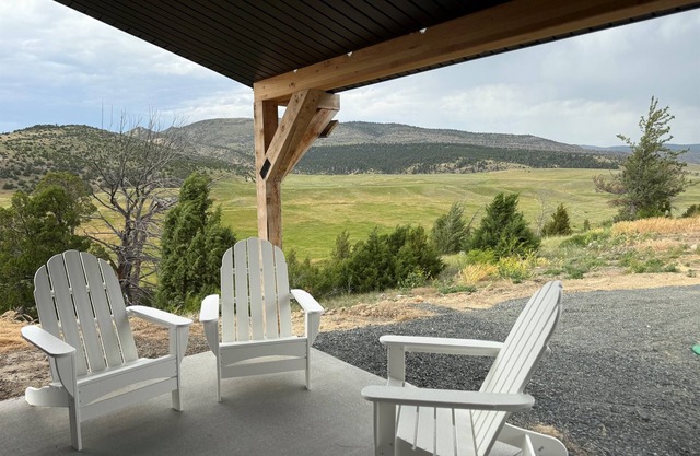 Charming cabin in the Tobacco Root foothills