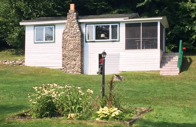 Charming cabin overlooking Lake Dunmore with stunning views of the Green Mts.