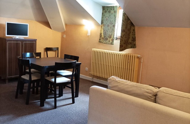 Charming Castle Apartment for 6 with Pool, Sauna, and Free WiFi in Jausiers