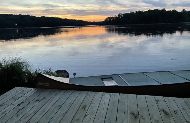 Charming Catskills Lakefront Cottage