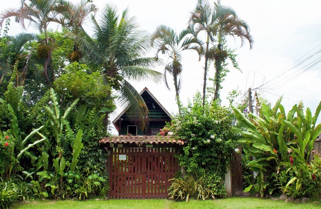 Charming Chalet in front of the sea, on Jabaquara beach - Paraty, 5 min. from the Historic Center