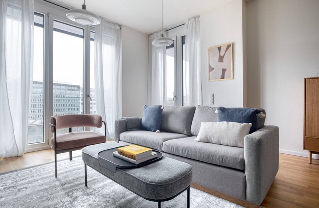 Charming Charlottenburg 3BR nr Tiergarten, by Blueground