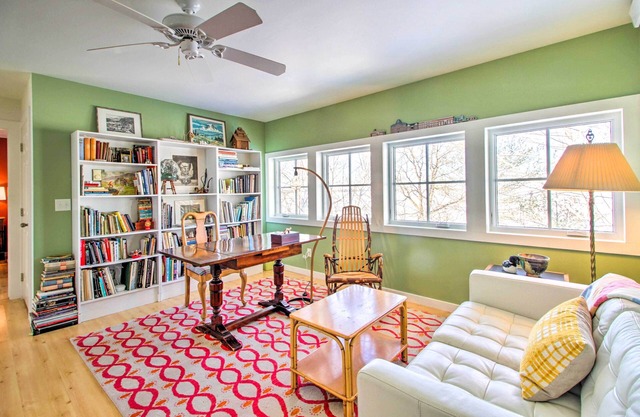 Charming Clitherall Cabin on West Battle Lake