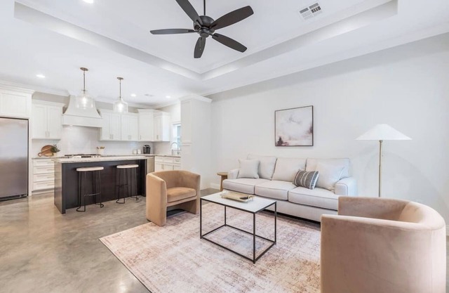 Charming Cottage -3BR - A+ Location - est.2019