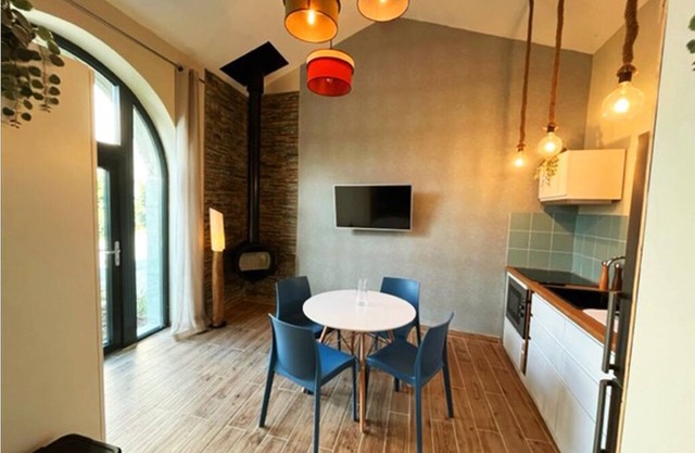 Charming cottage "le Nid de Raymond" located in a picturesque village Montolieu