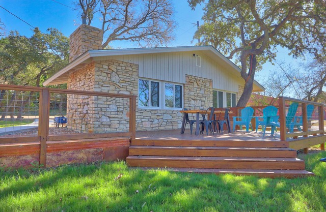 Charming Cottage with Modern Interior | Millie's Cottages Ruth