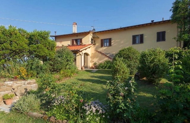 Charming country house in the Florentine hills