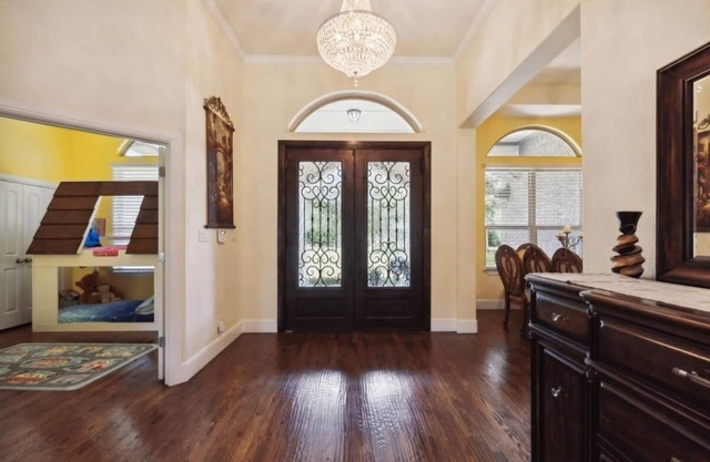 Charming country mansion for a nice peaceful getaway