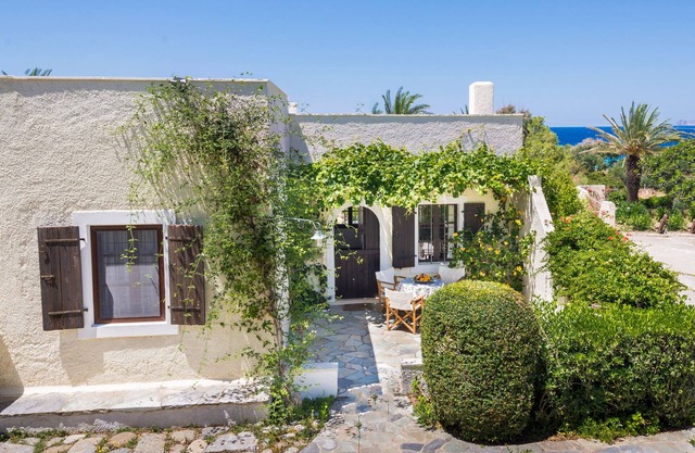 Charming Cretan House, Jasmine