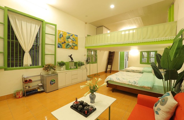 Charming Daisy's home in Old Qualter