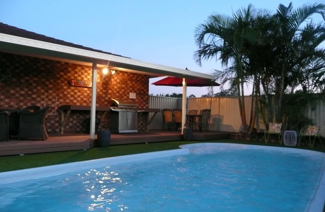 Charming Double Bed room Pet friendly Motel with Mineral Pool
