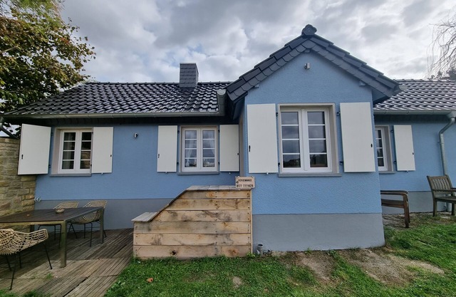 Charming Eifel vacation home, secluded location with sauna, fenced garden Satzvey