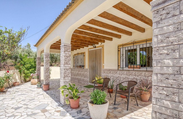 Charming house in El Campillo with shared heated swimming pool